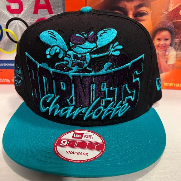 New Era Other - Charlotte Hornets snap back cap